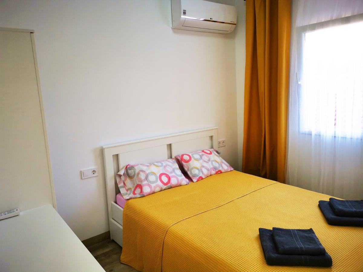 Sunnyspainholidays Apartments Малага Экстерьер фото